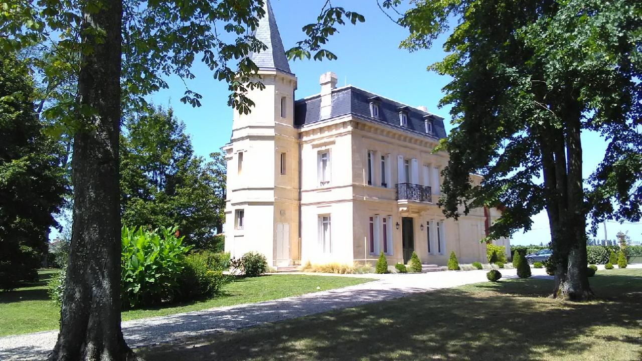 château yon figeac.jpg